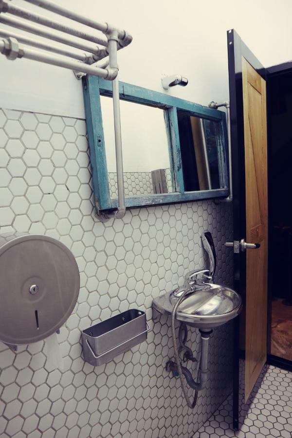 Travel Charger Hostel Hualien City Εξωτερικό φωτογραφία